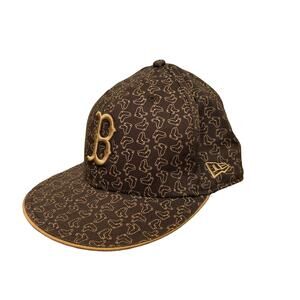 MLB Boston Red Sox Brown Logo Print Baseball Cap Sz 7 5/8 Fitted Hat Unique
